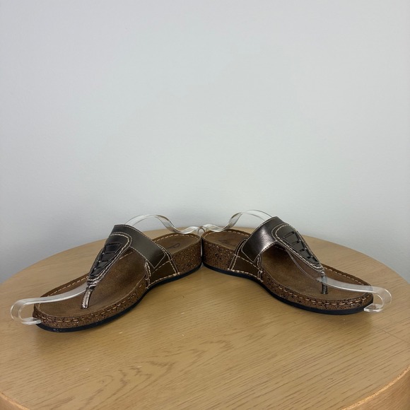 Clarks Metallic Thong Wedge Sandal Women's 9.5 Summer Casual Comfort Walking - Picture 4 of 8